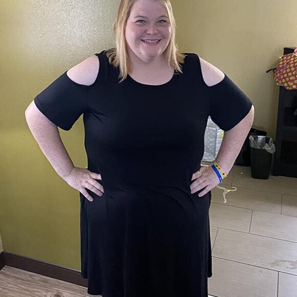 Women Plus Size Short Sleeve Cold Shoulder Swing Dress with Pockets Casual - Picture 3 of 6